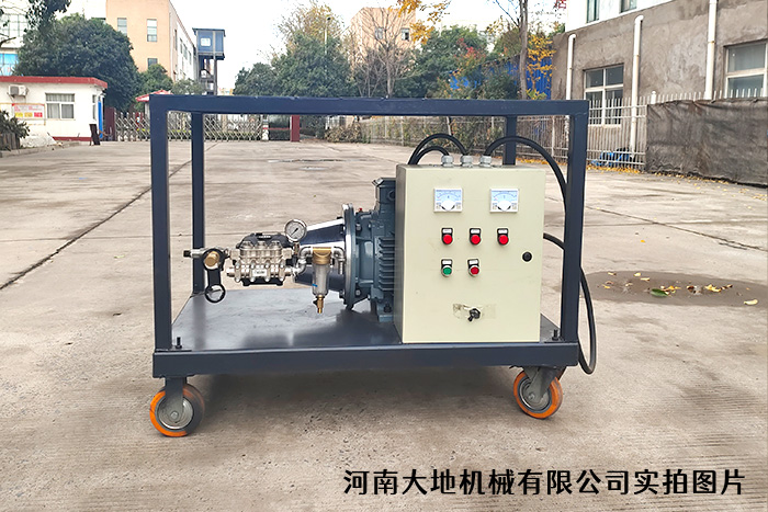 二手設(shè)備翻新除銹、除漆清洗機